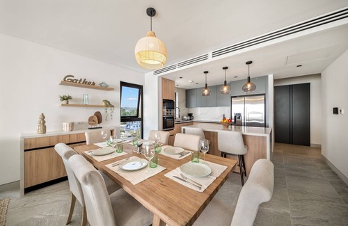 Brighton Apartment | Romantic Beachfront Condo - Allure 505