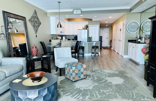 Gulf Shores Condo | ROMANTIC & CHIC - UNFORGETTABLE, ENCHANTING BEACH RETREAT! LIMITLESS GULF VIEWS!