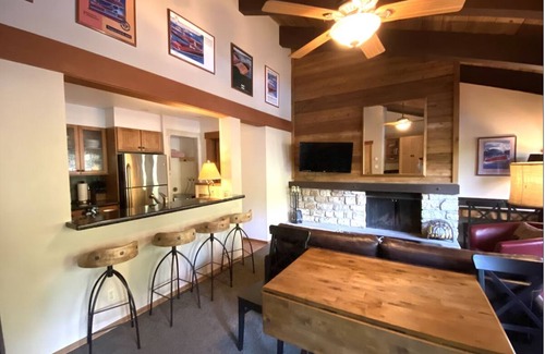 Tahoe Woods Condo | Romantic Condo just off lake Tahoe.