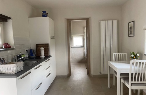 Varese Ligure Cottage | Romantic cottage with private spa