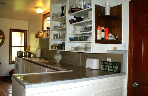 Wimberley Cottage | Romantic country cottage right on the Cypress Creek!