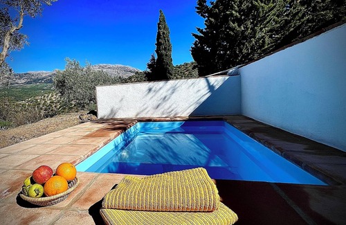 Riogordo House | Romantic finca near Málaga, creatively unique