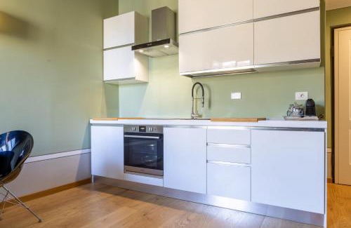 Santo Spirito Apartment | Romantic Florence City Center Suite