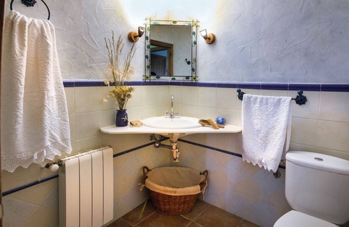 Laroya House | romantic house for 2 or 4 people with jacuzzi