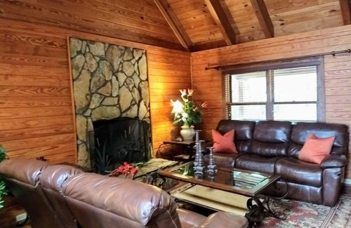 Lake Oconee Cabin | Romantic Log Cabin directly on Lake with a Boat lift and Awesome views!