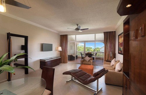 Los Brazos Resort | Romantic presidential villa w/