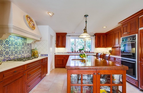 Lower Hermosa House | Romantic Spanish Home, Private Pool, Walk to Beach