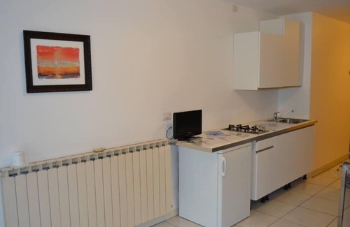 Entratico Apartment | romantic studio, lake area