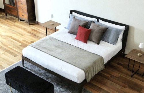 L'Aquila Apartment | Romantic Suite of the seventeenth century