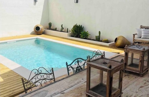 Llorenc del Penedes House | Romantic Village House over 200yrs old, near beaches, wine region. Private Pool