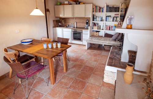 Villars House | Romantic vacation home surrounded by greenery - 201VIL