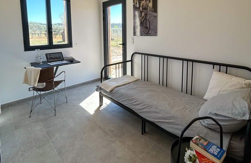 Villars House | Romantic vacation home surrounded by greenery - 201VIL