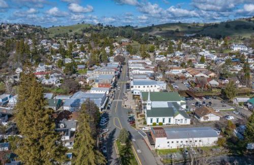 Sutter Creek Hotel | Romantic Victorian Getaway The Fox