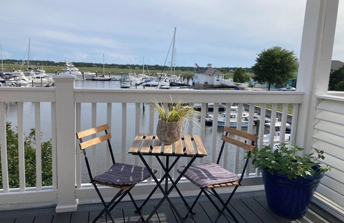 Southport Condo | Romantic Waterfront Retreat in charming Southport