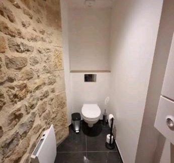 Charleville-Mezieres Apartment | Romantique room