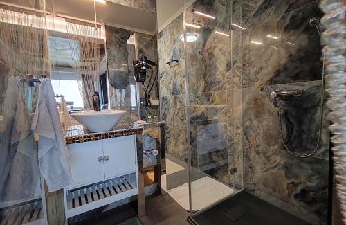 Sankt Urban Apartment | Romantisches Bergapartment - Luxus Studio auf der Simonhöhe