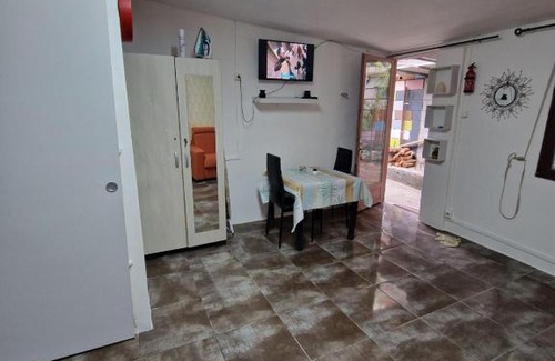 Sainte-Clotilde Centre Apartment | ROMARIN