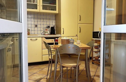 Garbatella Apartment | Rome-in the heart of the city