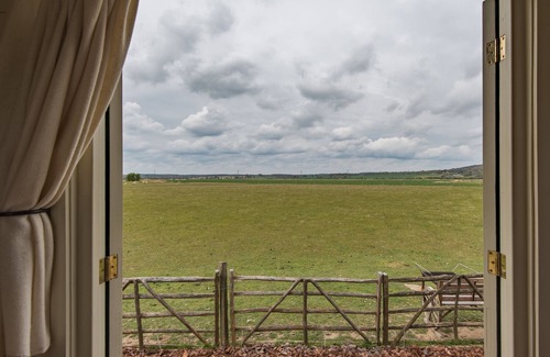 St Mary's Bay Cabin | Romney Marsh Huts by Bloom Stays - beautiful shepherds hut that sleeps 4 guests in 2 bedrooms