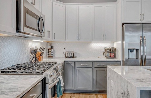 Haynes Area House | Rooftop Deck, City Views, BBQ, North Nashville