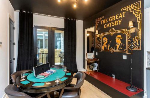 Nashville House | Rooftop Deck Hot Tub Fire pit Sleeps 10