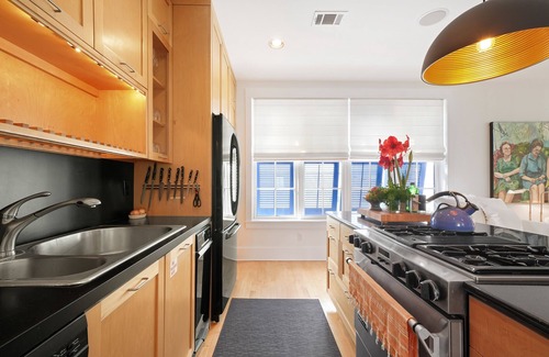 Seaside Condo | Rooftop Deck in Seaside, Amazing Gulf & Town Views, 2 Kings, + 2 Adult Bikes!