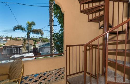 Townsite House | Rooftop Deck Spectacular Ocean View M-A