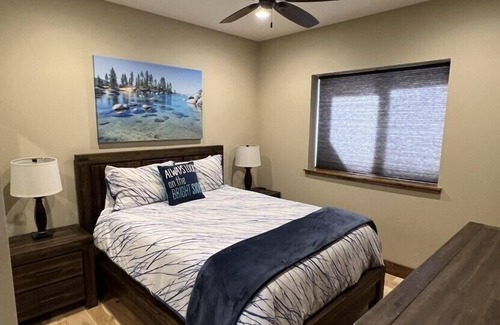 Al Tahoe House | Rooftop deck W/Scenic Views of Lake Tahoe. Hot tub, Games etc