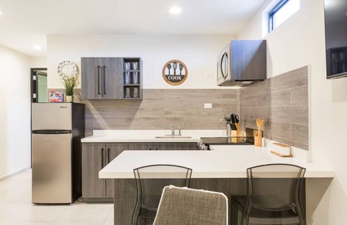 Punto de Oro Apartment | Rooftop Pool w/Lounge Area-2be2ba Sleeps 4 #A5