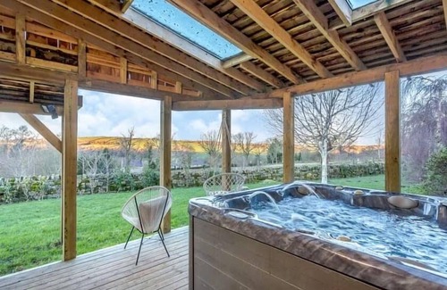 Ripley House | Rookery Barn in the Outskirts of Darley