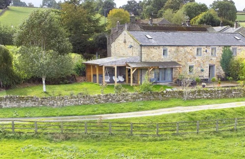 Ripley House | Rookery Barn in the Outskirts of Darley