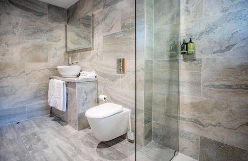 Pen-y-cae Apartment | Room 14 - The Sleeping Giant - Pen Y Cae Inn