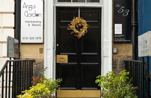 New Town House | Room 2 Summary: No. 5