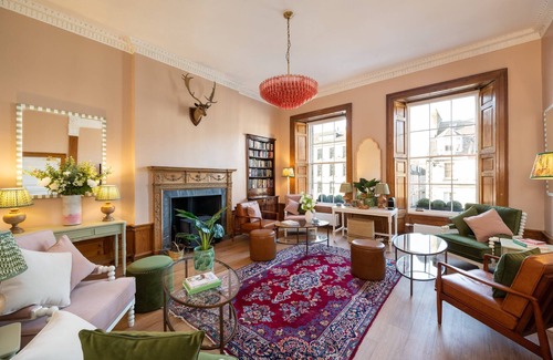 New Town House | Room 2 Summary: No. 5