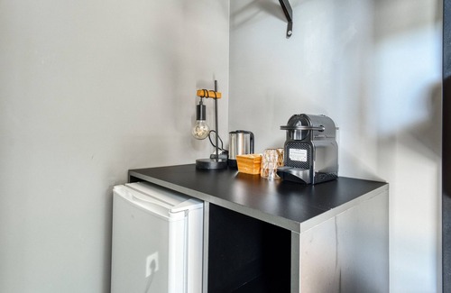 Formentera de Segura Apartment | Room '2' with Mountain View, Wi-Fi and Air Conditioning