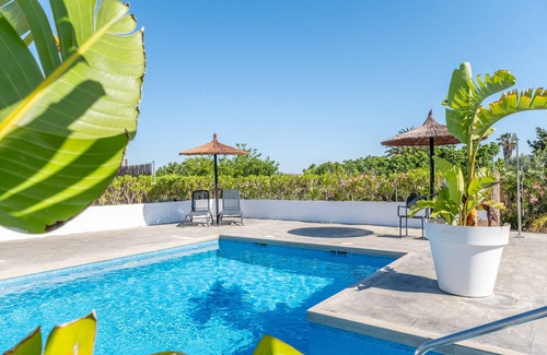 Formentera de Segura Apartment | Room '2' with Mountain View, Wi-Fi and Air Conditioning