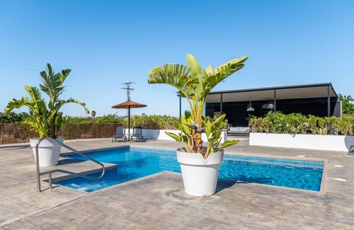 Formentera de Segura Apartment | Room '2' with Mountain View, Wi-Fi and Air Conditioning