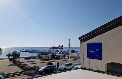 Marzamemi Apartment | Room 205 at 'Le Saline Rooms Marzamemi' with Wi-Fi and Air Conditioning