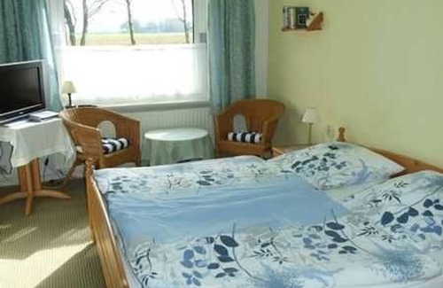 Friedrichskoog Bed & Breakfast | Room 4 Double Room - Pension Bed & Breakfast behind the North Sea dike