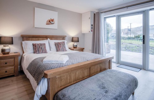 Pen-y-cae Apartment | Room 7 - The Sleeping Giant - Pen Y Cae Inn