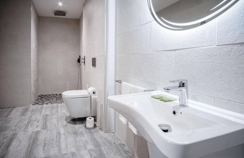 Pen-y-cae Apartment | Room 8 - The Sleeping Giant - Pen Y Cae Inn