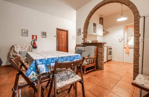 Sorano Apartment | Room 'Camera Sud' with Shared Pool, Shared Terrace and Wi-Fi