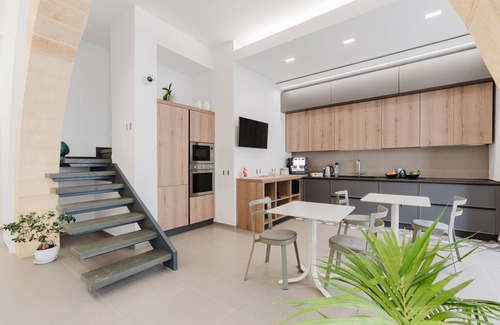 Marsala Apartment | Room 'Casa Umeli Nocellara' with Shared Terrace, Wi-Fi and Air Conditioning