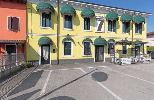 Sud Apartment | Room 'Double Locanda 7 Camini' with Wi-Fi and Air Conditioning