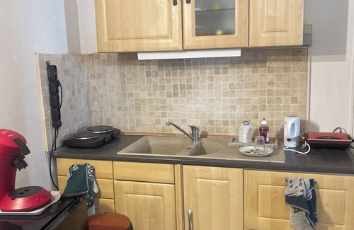 Poincare - Foch - Anatole France - Croix de Bourgogne Apartment | Room for rent, free breakfast 100 metres from place stanislas