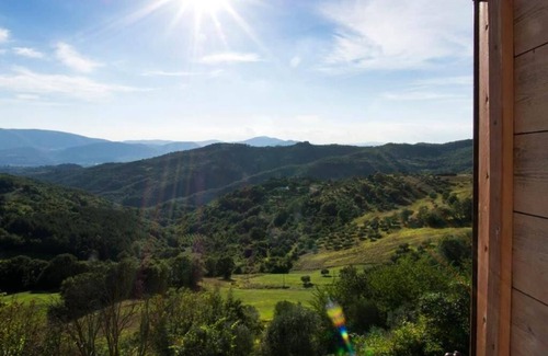 Montelovesco House | Room inside La Valle House