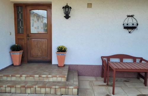 Bad Griesbach im Rottal Apartment | Room 'Landhaus Strell - Zimmer 2' with Shared Terrace, Shared Garden and Wi-Fi