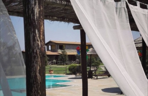 Grosseto Apartment | Room 'Libeccio' with Shared Pool and Air Conditioning