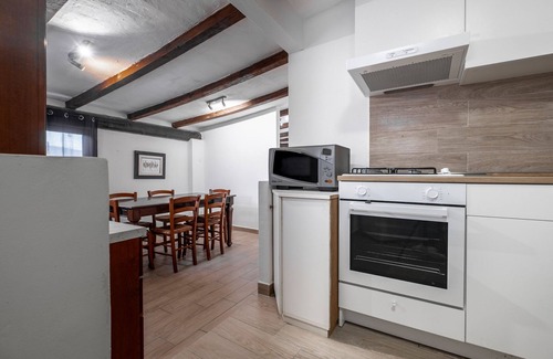 Porto Ercole Apartment | Room 'Libeccio' with Shared Terrace, Wi-Fi and Air Conditioning