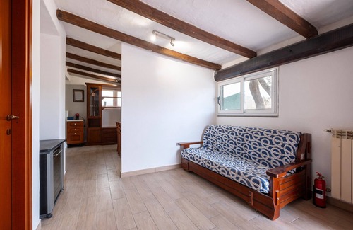 Porto Ercole Apartment | Room 'Libeccio' with Shared Terrace, Wi-Fi and Air Conditioning
